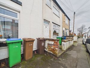 Photo 14- click for photo gallery